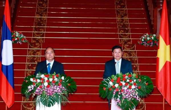 Vietnam, Laos to boost traditional ties, special solidarity - ảnh 1